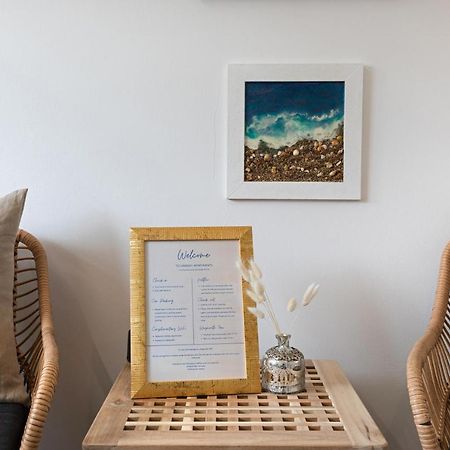 Modern 1-Bedroom Apartment, Beach 5-Min Walk, Free Parking เวย์มัธ ภายนอก รูปภาพ